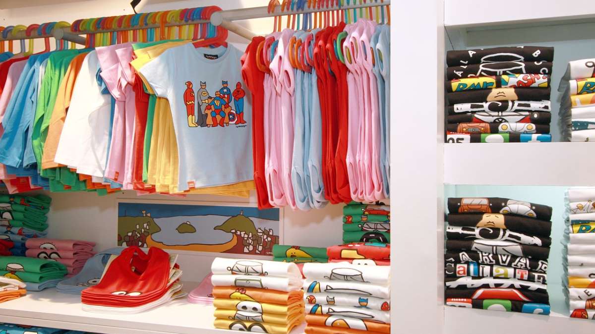 El mercado de la ropa usada en el sector infantil - Republica.com