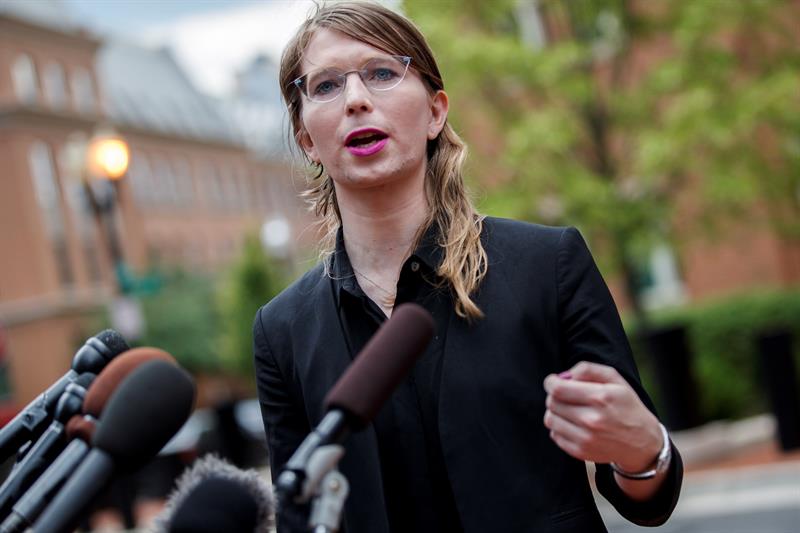 Chelsea Manning Hospitalizada Tras Intentar Quitarse La Vida