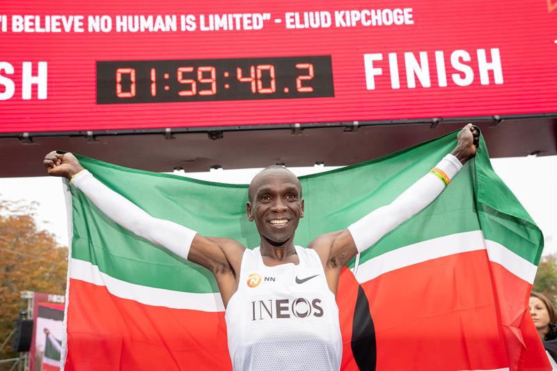 Kipchoge Hace Historia Al Completar Un Maratón En Menos De Dos Horas 1365