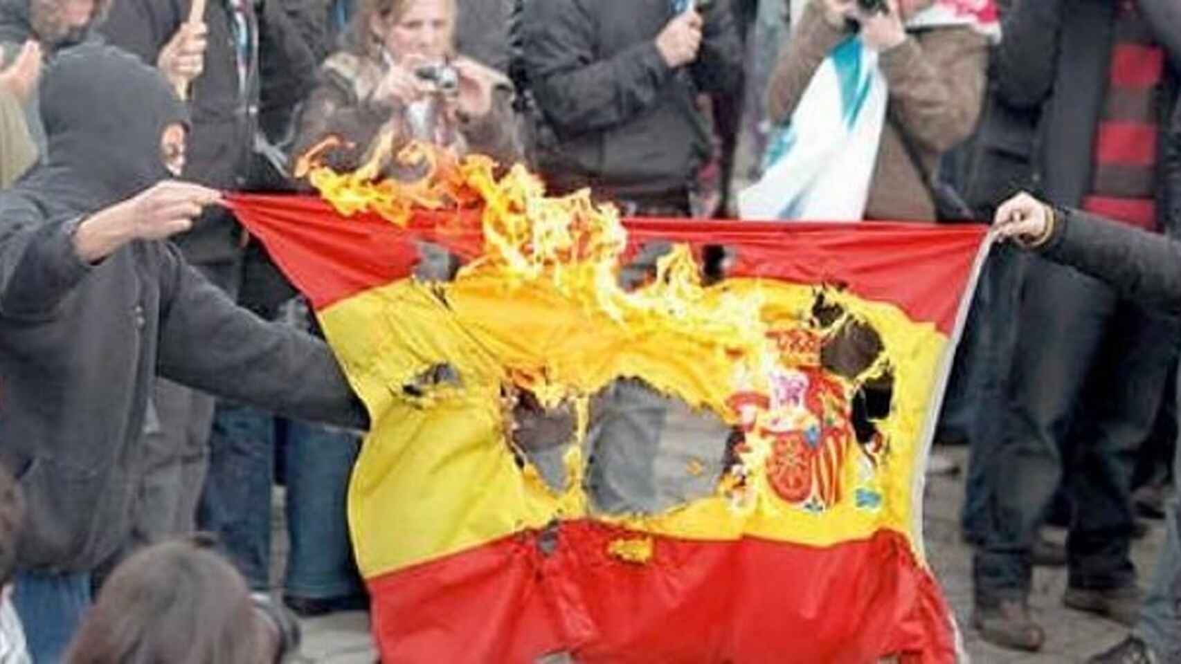 Bandera-quemada.jpg